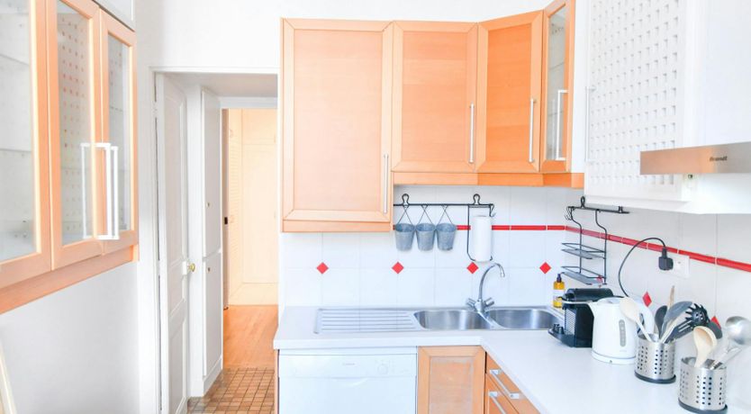 Photo of The Gilded Parisian