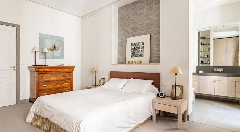 Photo of The Gilded Image