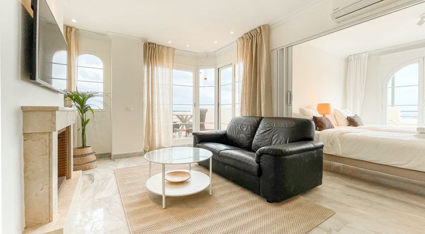 Photo of Barefoot Blue