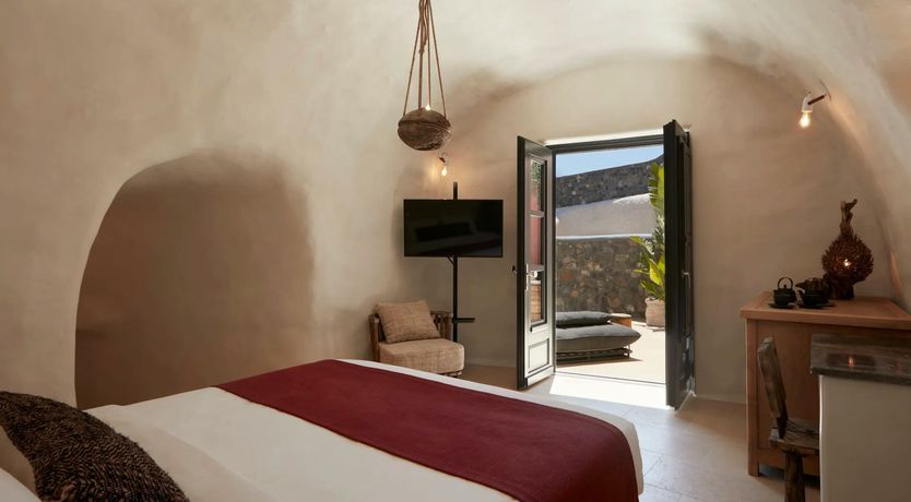 Photo of Enchanting Cave Retreat