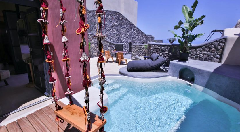 Photo of Enchanting Cave Retreat