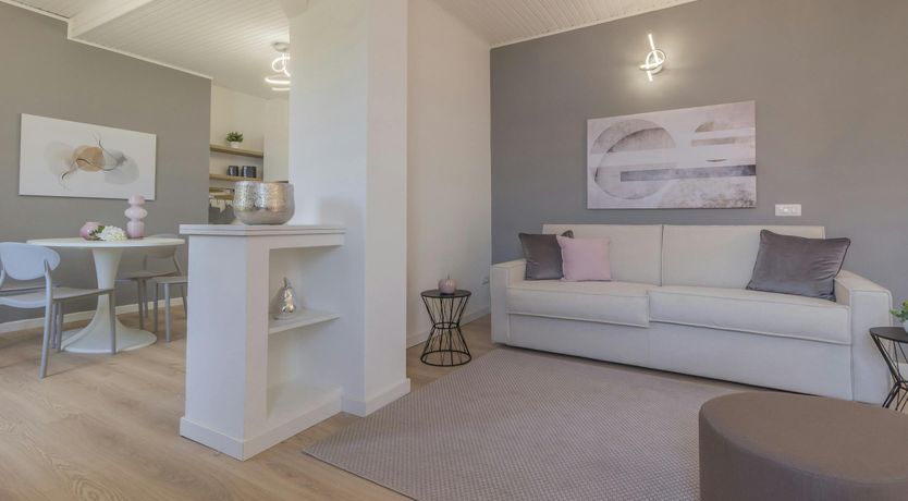 Photo of Lake of Sunlight