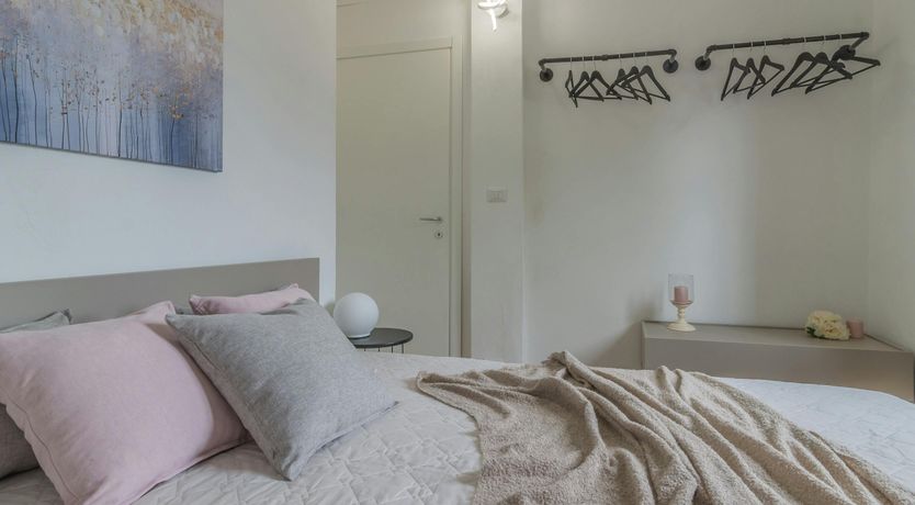 Photo of Lake of Sunlight