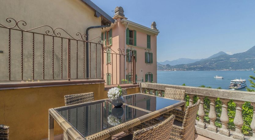 Photo of Lake of Sunlight