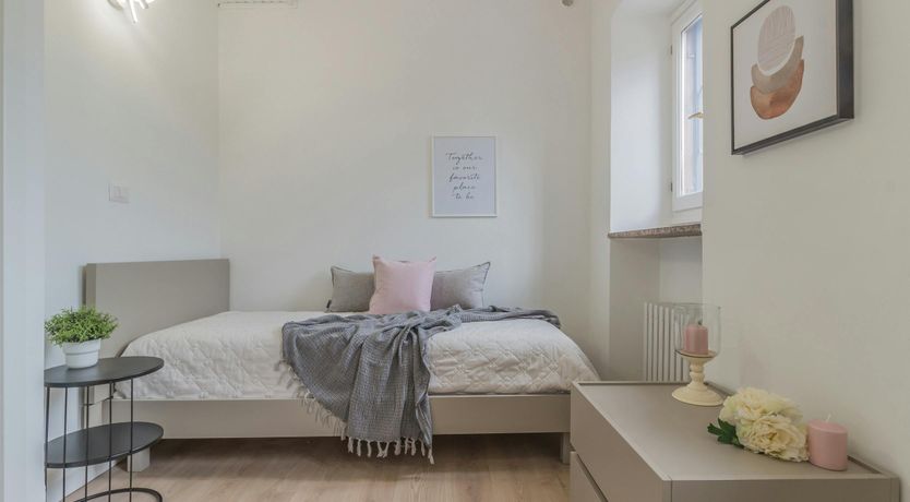 Photo of Lake of Sunlight