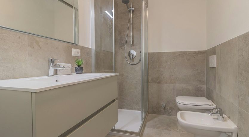 Photo of Lake of Sunlight