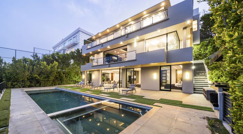 Photo of The Moon Canyon