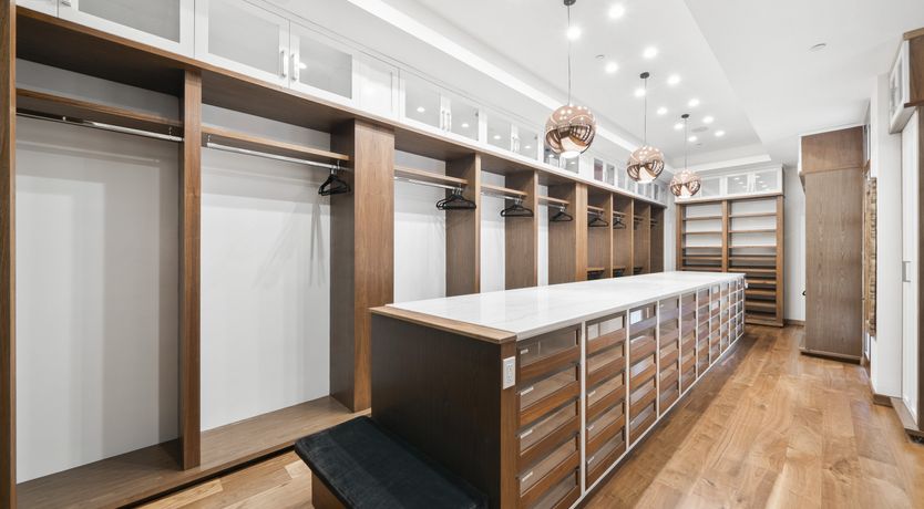 Photo of The Moon Canyon