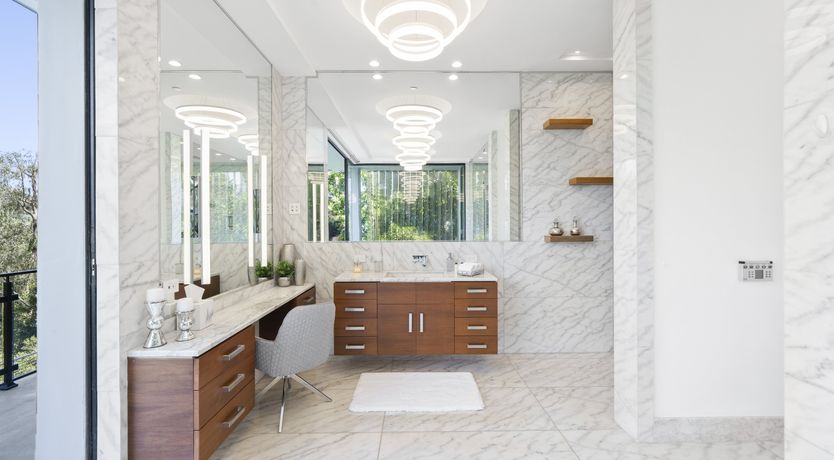 Photo of The Moon Canyon