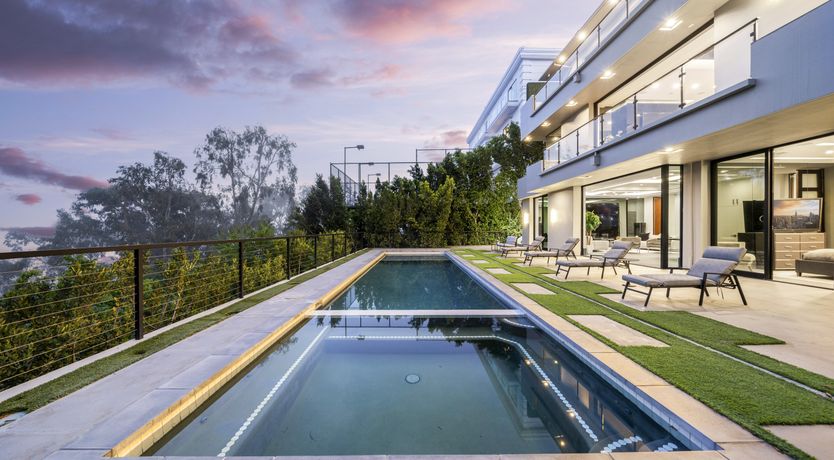 Photo of The Moon Canyon