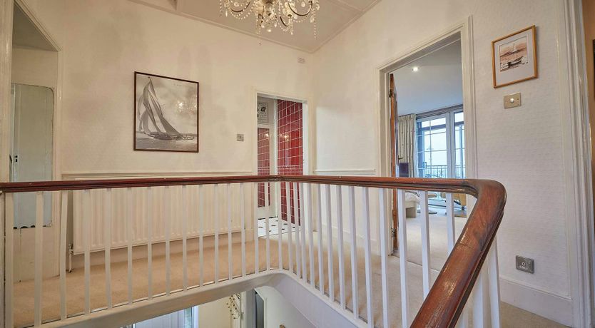 Photo of Quaint Coastal Getaway