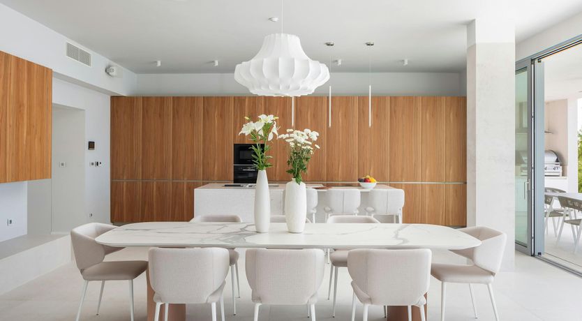 Photo of Luxury Seaside Retreat