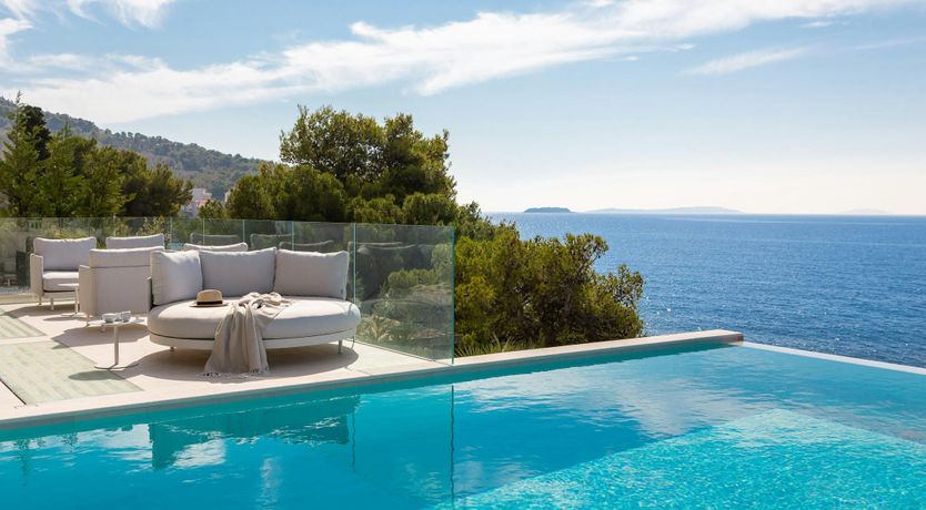 Photo of Luxury Seaside Retreat