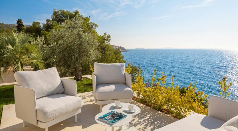 Photo of Luxury Seaside Retreat