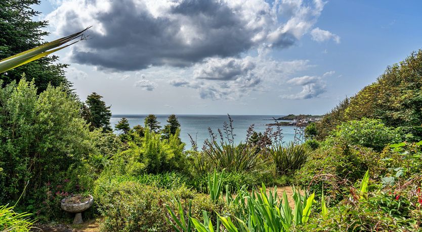 Photo of Clifftop Charm