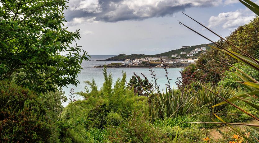 Photo of Clifftop Charm