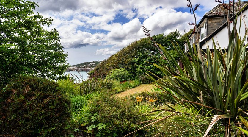 Photo of Clifftop Charm