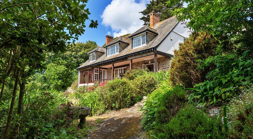 Photo of Clifftop Charm