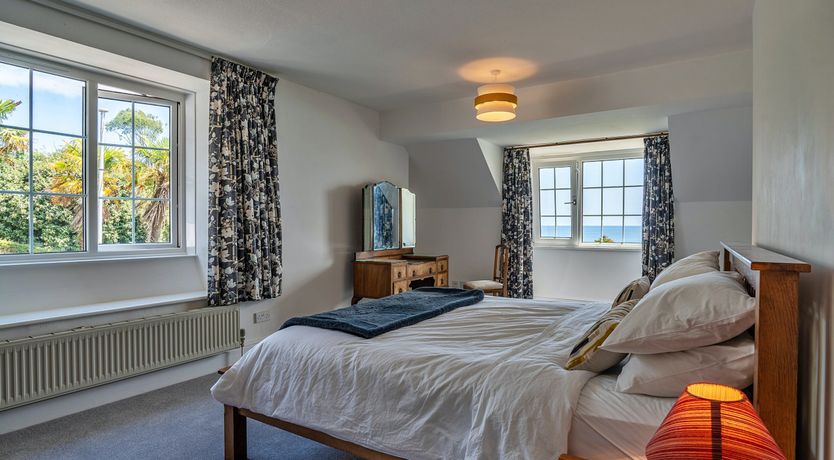 Photo of Clifftop Charm