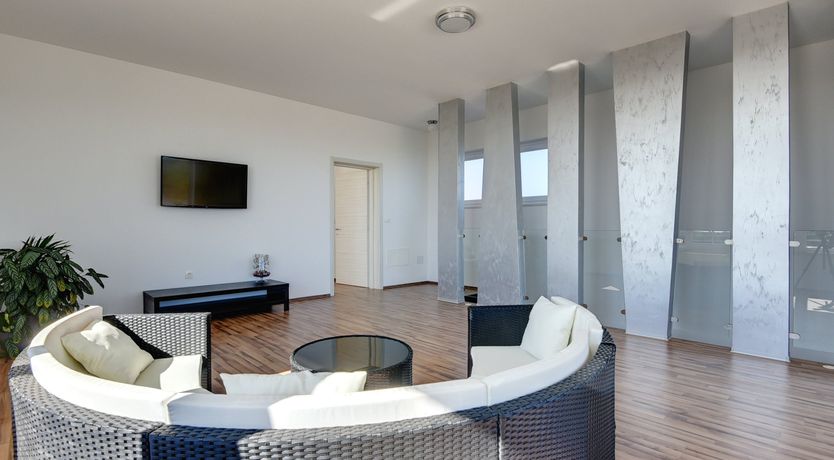 Photo of Medulin Charm