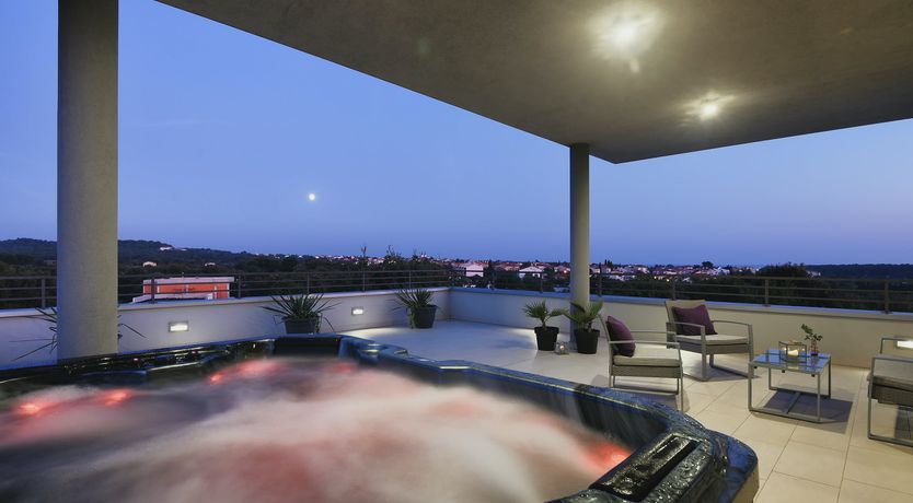 Photo of Medulin Charm