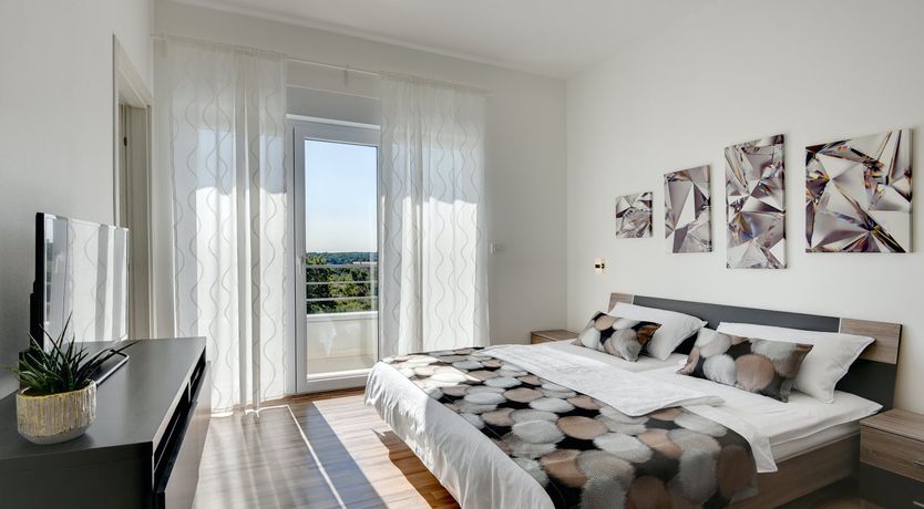 Photo of Medulin Charm