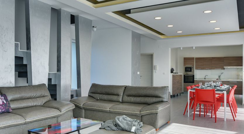 Photo of Medulin Charm