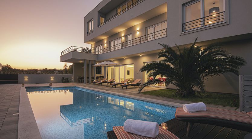 Photo of Medulin Charm