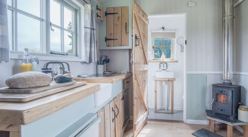 Photo of Serenity Shepherd's Hut