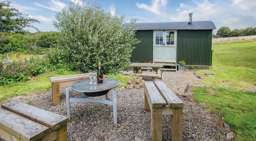 Photo of Serenity Shepherd's Hut