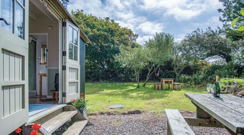 Photo of Serenity Shepherd's Hut