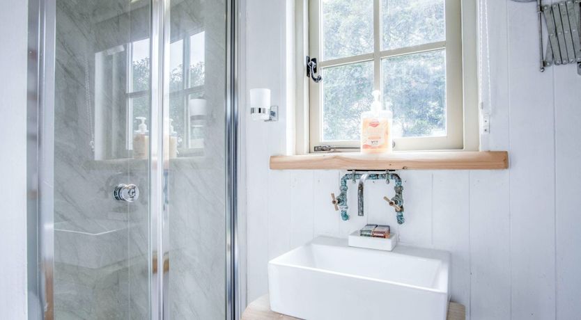 Photo of Serenity Shepherd's Hut