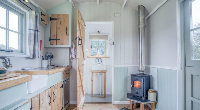 Photo of Serenity Shepherd's Hut