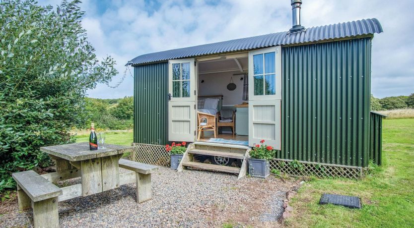 Photo of Serenity Shepherd's Hut