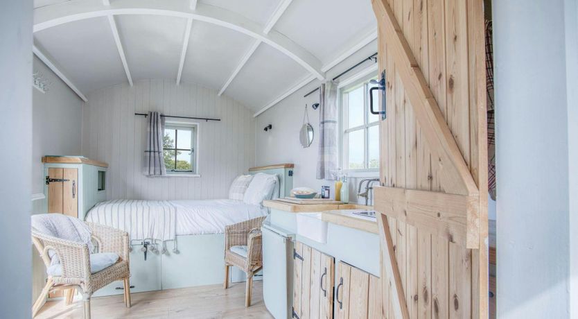 Photo of Serenity Shepherd's Hut