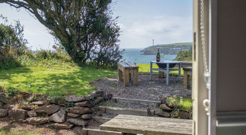 Photo of Serenity Shepherd's Hut