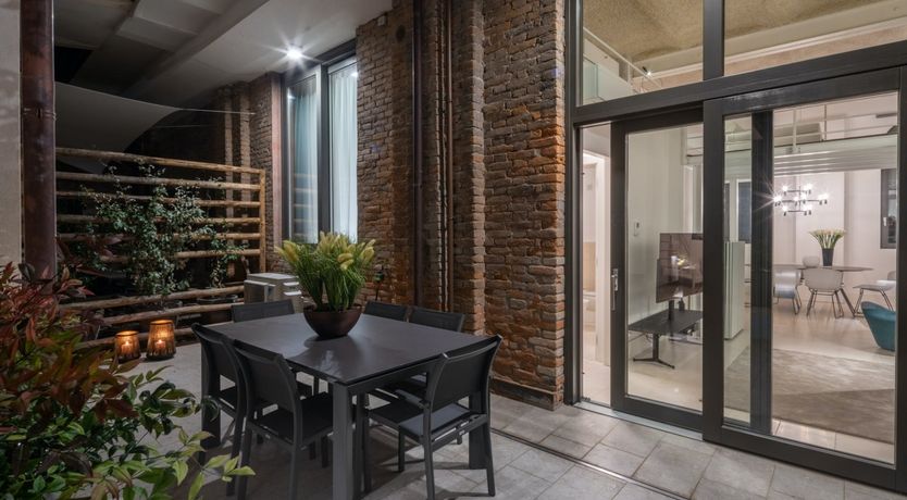 Photo of Venetian Chic