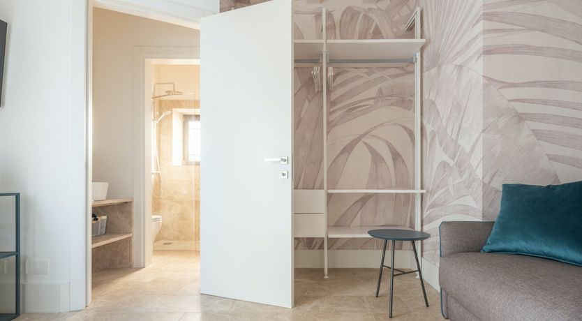 Photo of Venetian Chic