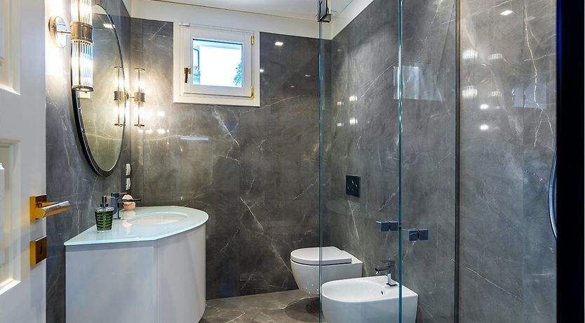 Photo of Marble Manor