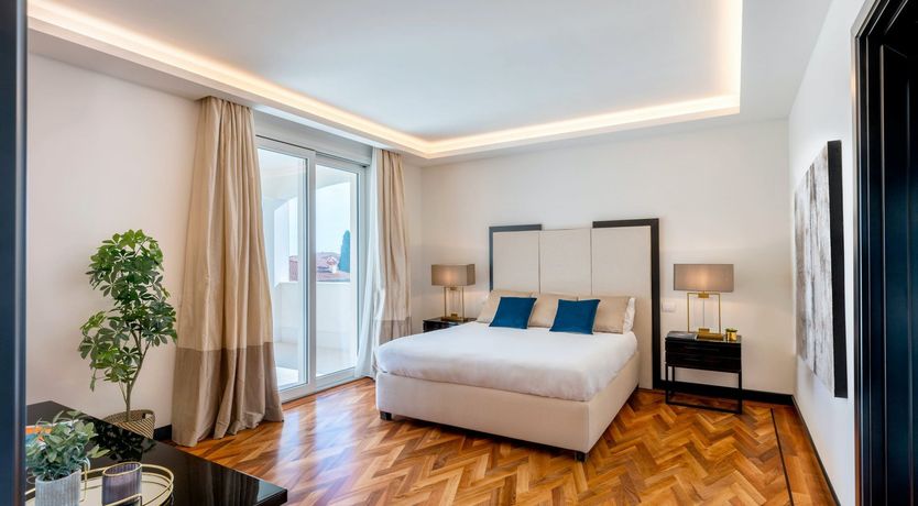 Photo of Marble Manor