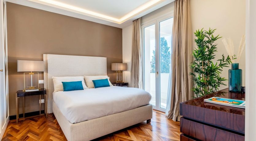 Photo of Marble Manor