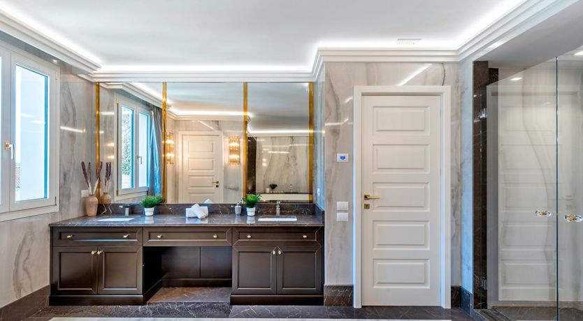 Photo of Marble Manor