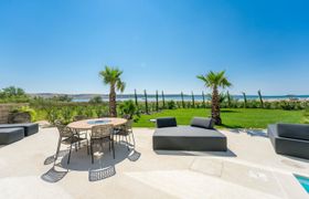 Photo of breathtaking-villa