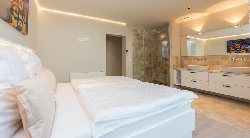 Photo of Breathtaking Villa