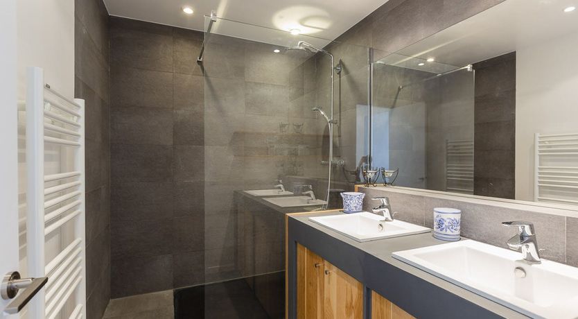 Photo of Citron Yellow