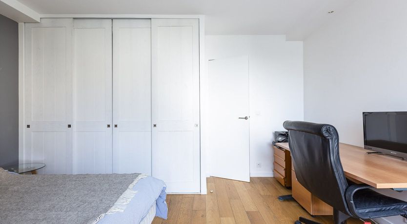 Photo of Citron Yellow