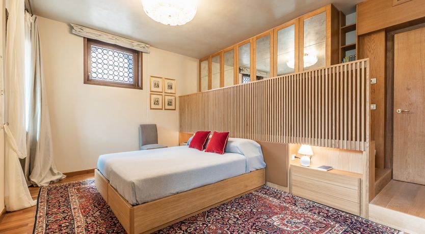 Photo of Jewel on the Grand Canal