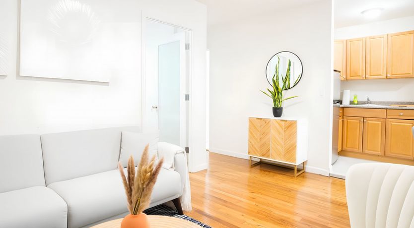 Photo of The Midtown Muse