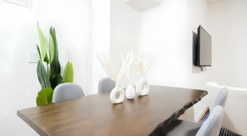 Photo of The Midtown Muse