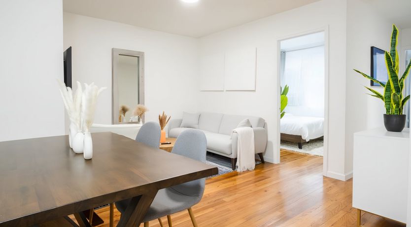 Photo of The Midtown Muse